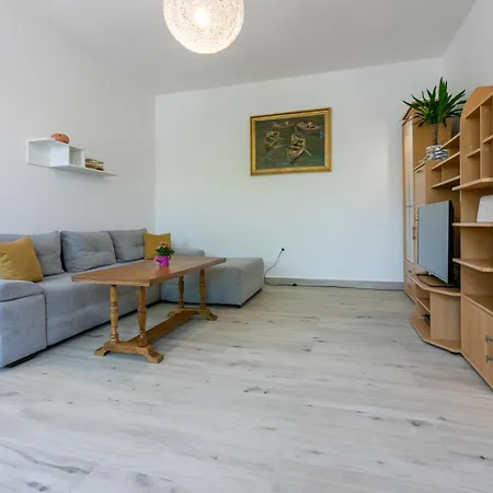 Tinac Nyaraló Crikvenica